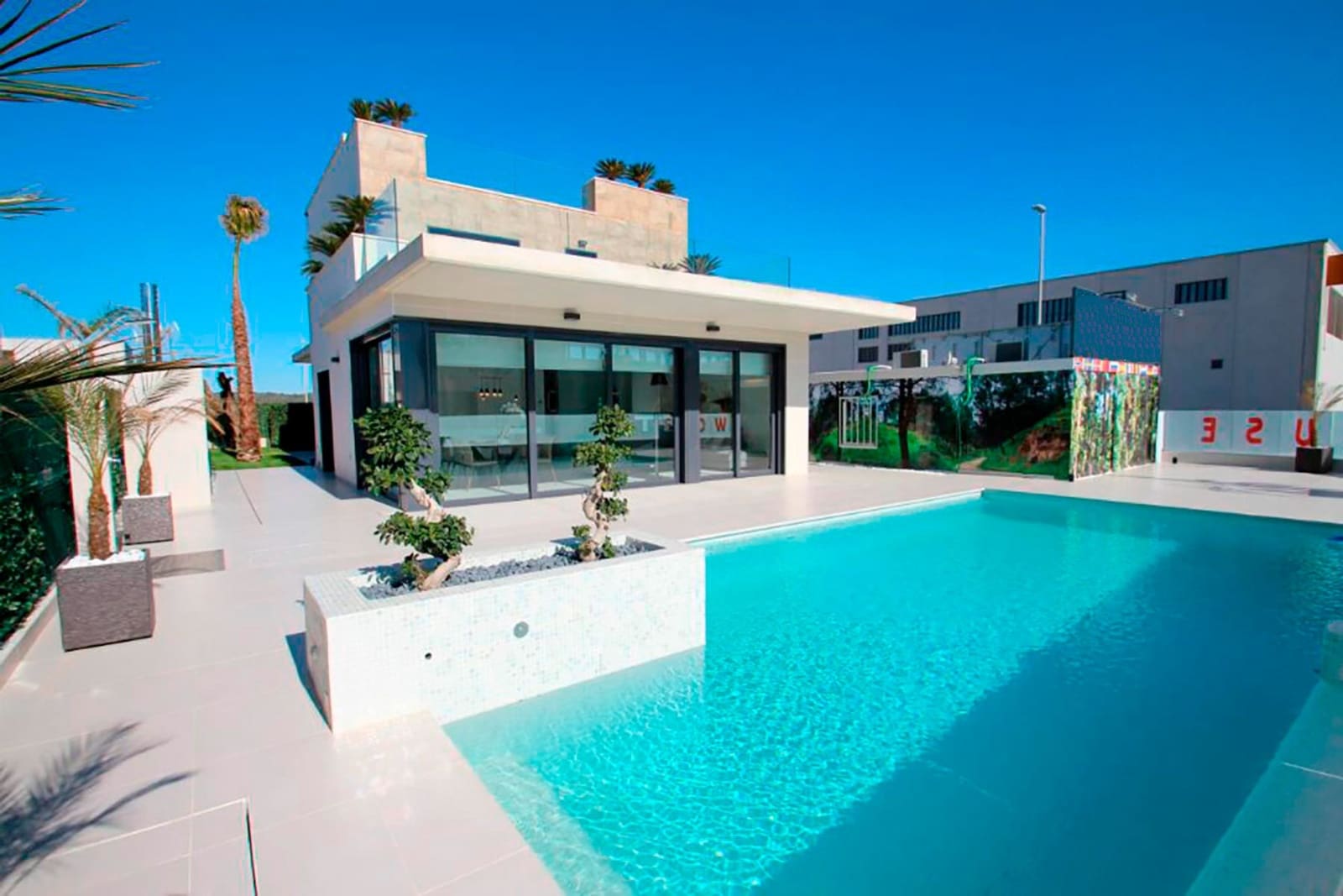 4 bedroom Villa for sale in Campoamor with pool garage - € 1,195,000 (Ref: 9458730)