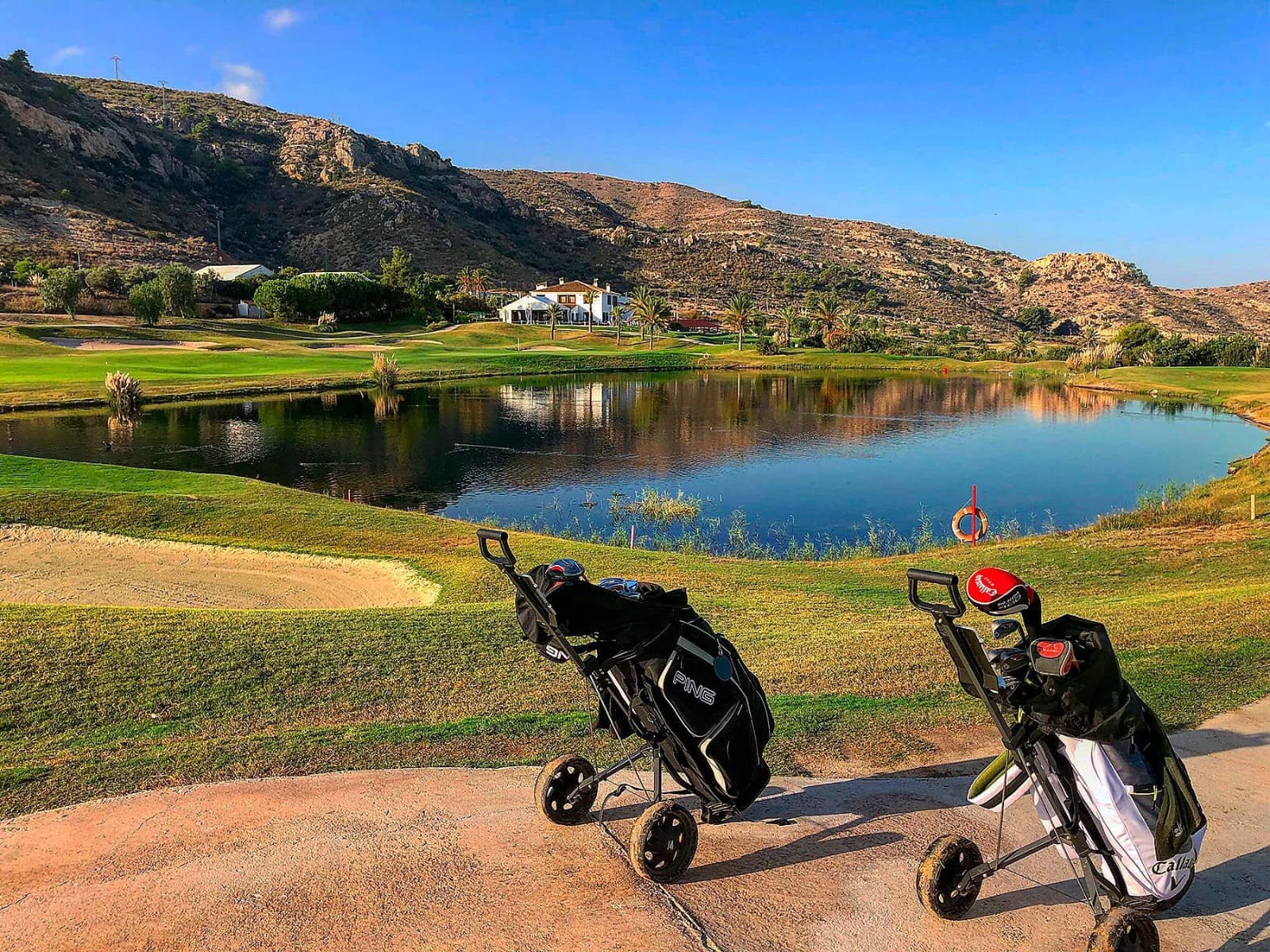 2 bedroom Townhouse for sale in Monforte del Cid with pool - € 395,000 (Ref: 9458745)