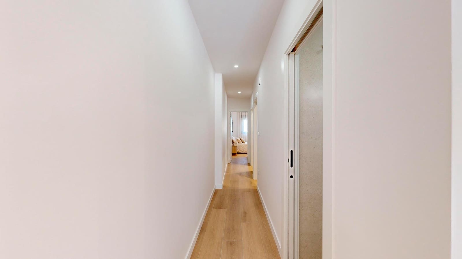 3 bedroom Apartment for sale in Guardamar del Segura with garage - € 349,500 (Ref: 9458770)