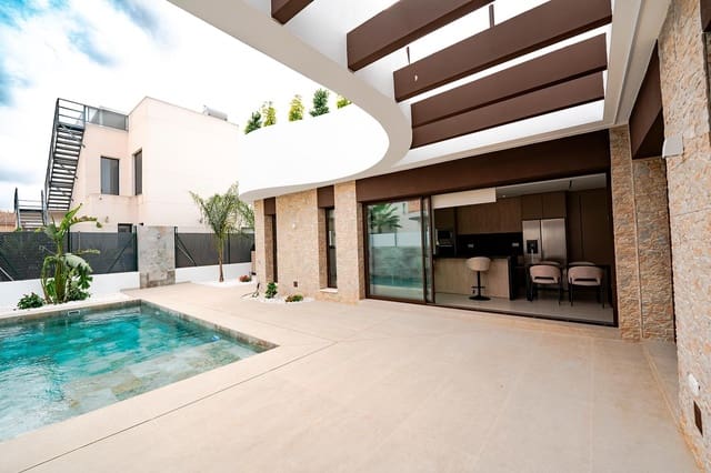 Chalet de 3 habitaciones en Heredades, Almoradí en venta con piscina garaje - 399.000 € (Ref: 9458771)