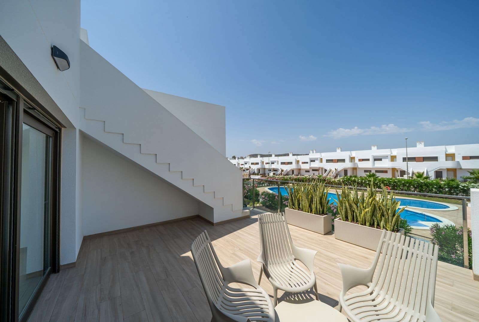 2 soveværelse Bungalow til salg i Los Montesinos med swimmingpool garage - € 239.900 (Ref: 9458788)