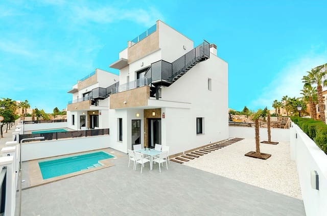 3 quarto Moradia para venda em La Torreta, Torrevieja com piscina - 409 000 € (Ref: 9458796)