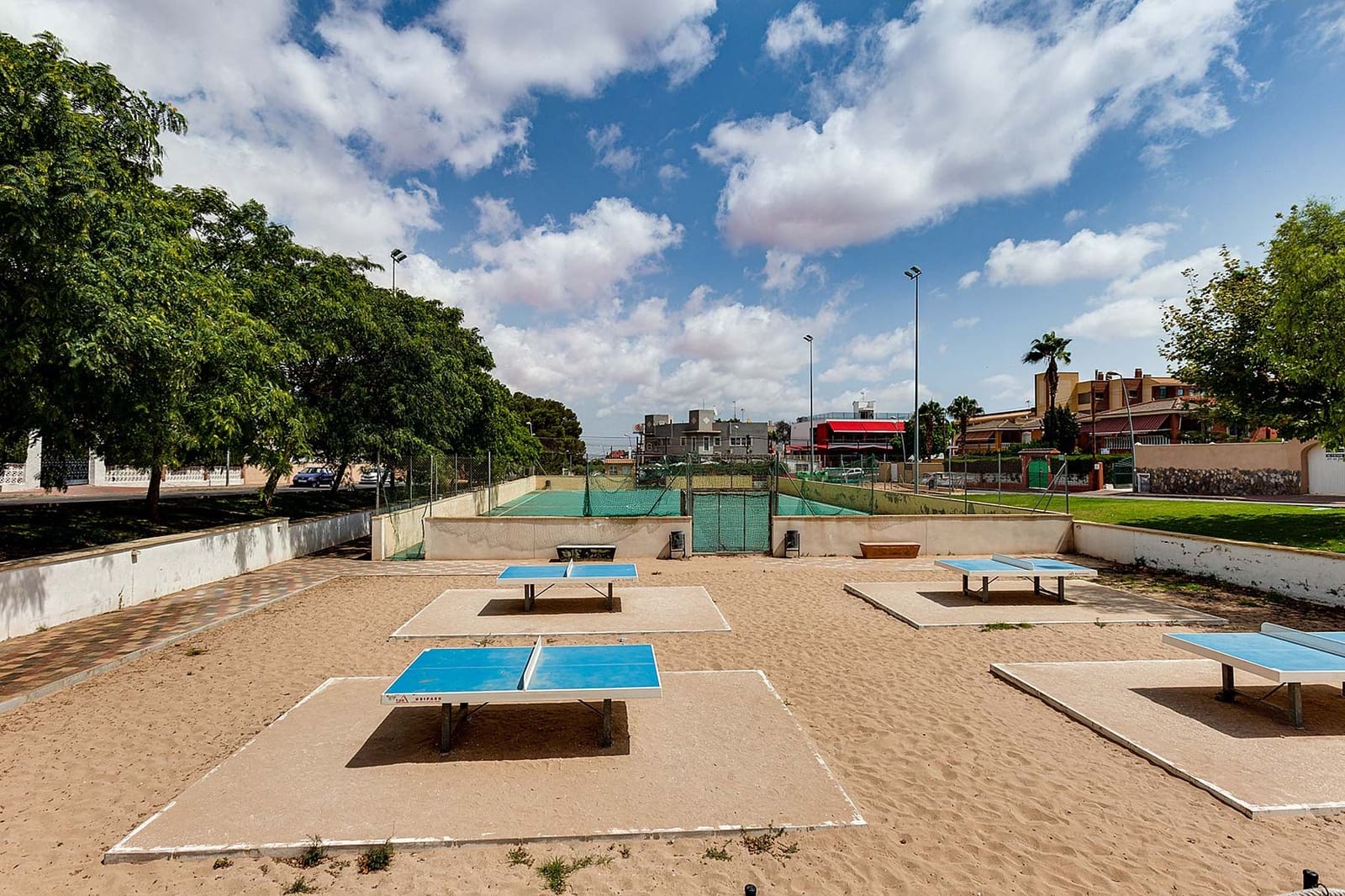 2 quarto Bungalow para venda em Torrevieja com piscina - 299 900 € (Ref: 9458822)