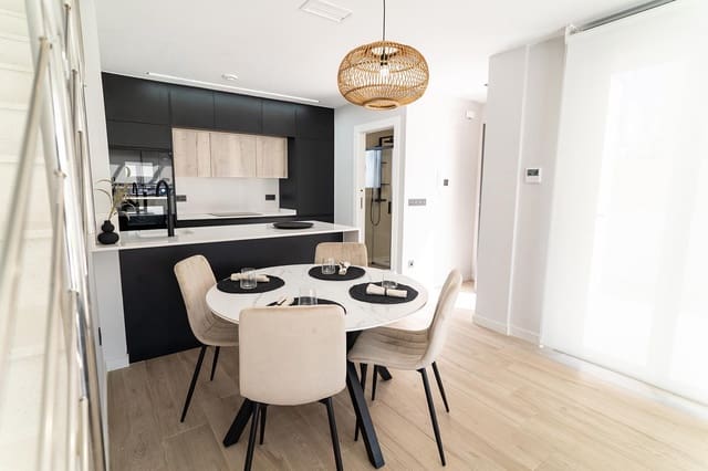 3 soveværelse Villa til salg i Villamartin, Orihuela med swimmingpool garage - € 363.500 (Ref: 9458829)