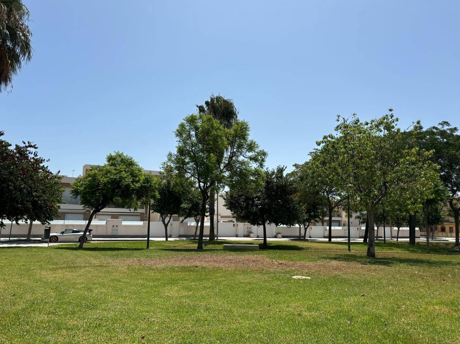 2 quarto Bungalow para venda em Pilar de la Horadada com piscina garagem - 269 900 € (Ref: 9458878)