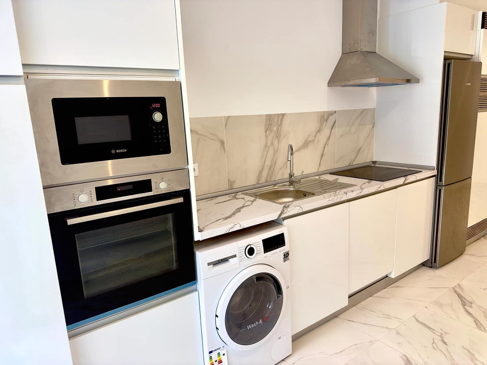 Chalet de 4 habitaciones en La Marquesa en venta con piscina garaje - 834.000 € (Ref: 9458880)