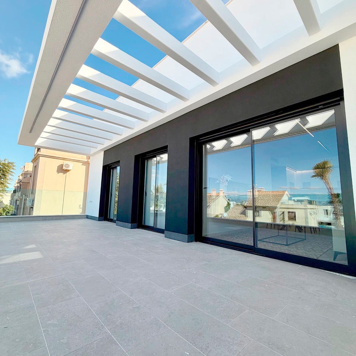 2 slaapkamer Bungalow te koop in Algorfa met zwembad garage - € 268.000 (Ref: 9458906)