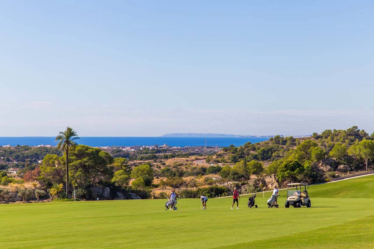 4 bedroom Villa for sale in Finestrat with pool garage - € 555,000 (Ref: 9458925)