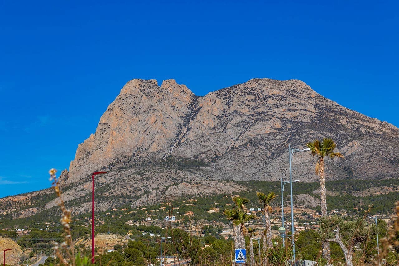 4 bedroom Villa for sale in Finestrat with pool garage - € 555,000 (Ref: 9458925)