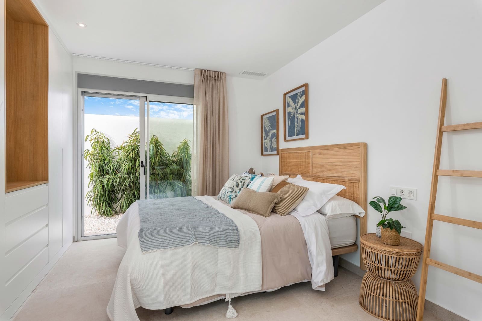 3 bedroom Villa for sale in Los Alcazares with pool garage - € 499,900 (Ref: 9458942)