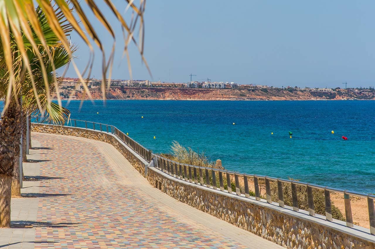 2 bedroom Penthouse for sale in Pilar de la Horadada with pool garage - € 445,000 (Ref: 9458947)