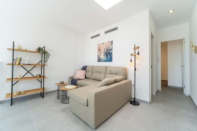 2 bedroom Villa for sale in Villamartin, Orihuela with pool garage - € 285,000 (Ref: 9458950)