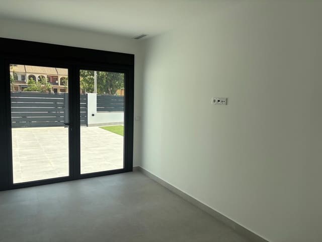 3 Zimmer Villa zu verkaufen in Los Narejos, Los Alcázares mit Pool Garage - 659.000 € (Ref: 9458951)