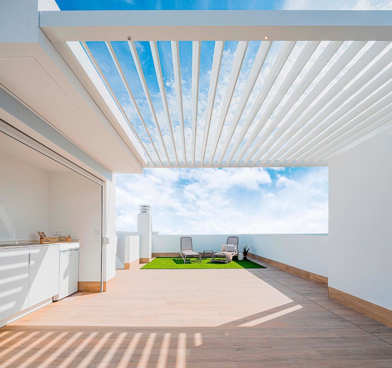 2 slaapkamer Bungalow te koop in Los Cuarteros met zwembad garage - € 299.950 (Ref: 9458959)