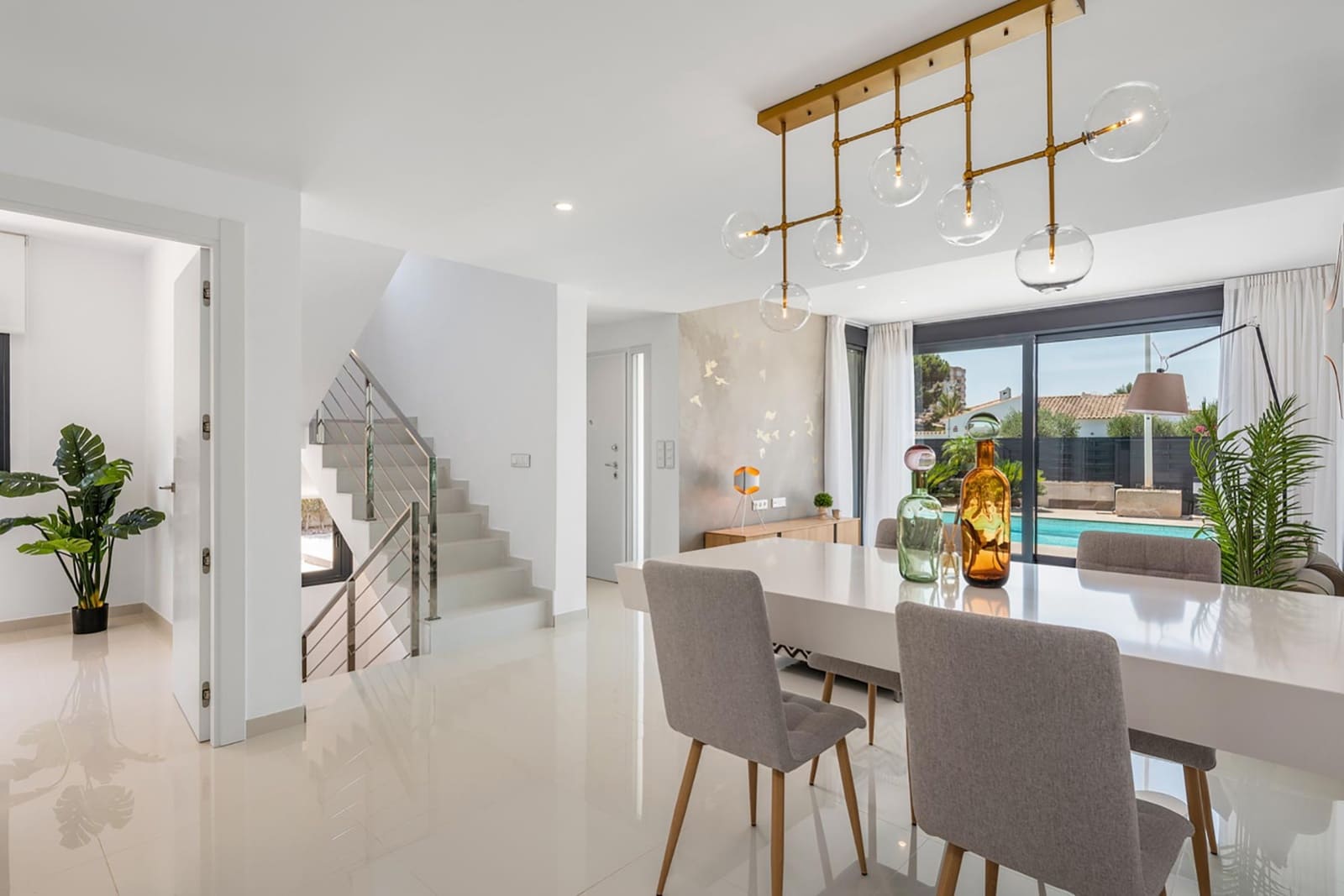 Chalet de 4 habitaciones en Playa Honda en venta con piscina - 575.000 € (Ref: 9458966)