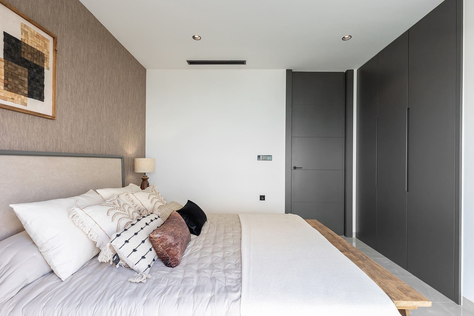 3 makuuhuone Huvila myytävänä paikassa Los Balcones mukana uima-altaan 
autotalli - 700 000 € (Ref: 9458996)