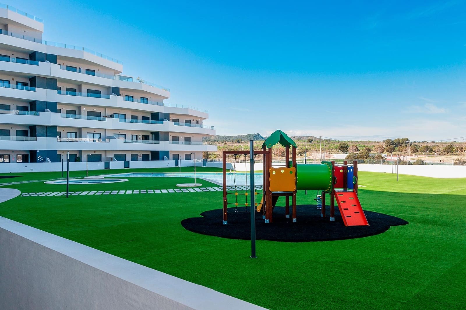 Ático de 3 habitaciones en San Miguel de Salinas en venta con piscina garaje - 329.900 € (Ref: 9459051)