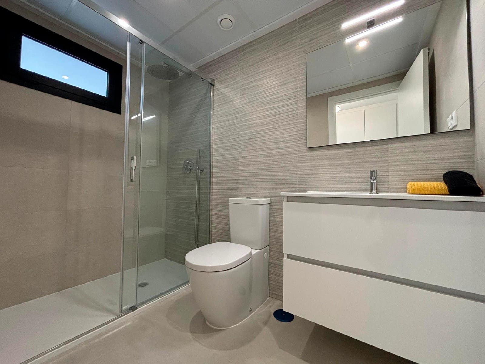 3 chambre Penthouse à vendre à San Miguel de Salinas avec piscine garage - 390 000 € (Ref: 9459080)