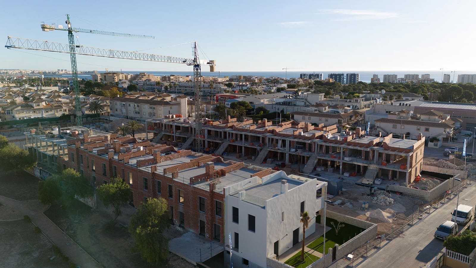 3 sovrum Bungalow till salu i Pilar de la Horadada med pool garage - 365 000 € (Ref: 9459091)