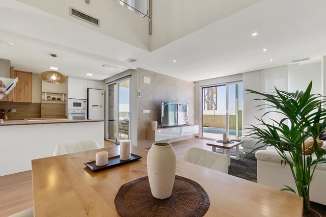 3 quarto Moradia para venda em Ciudad Quesada, Rojales com piscina garagem - 649 000 € (Ref: 9459106)