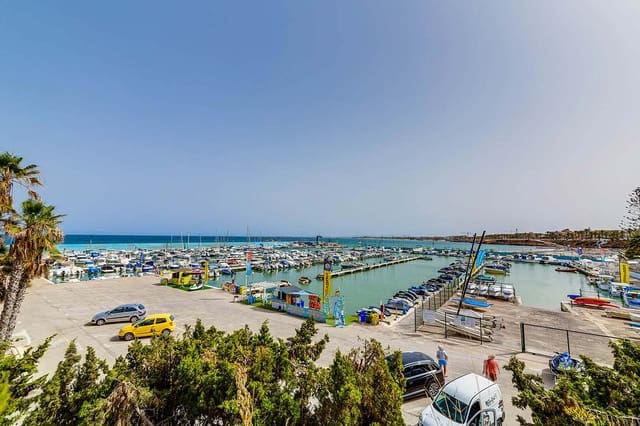 Chalet de 3 habitaciones en Ciudad, San Javier en venta con piscina garaje - 299.900 € (Ref: 9459158)