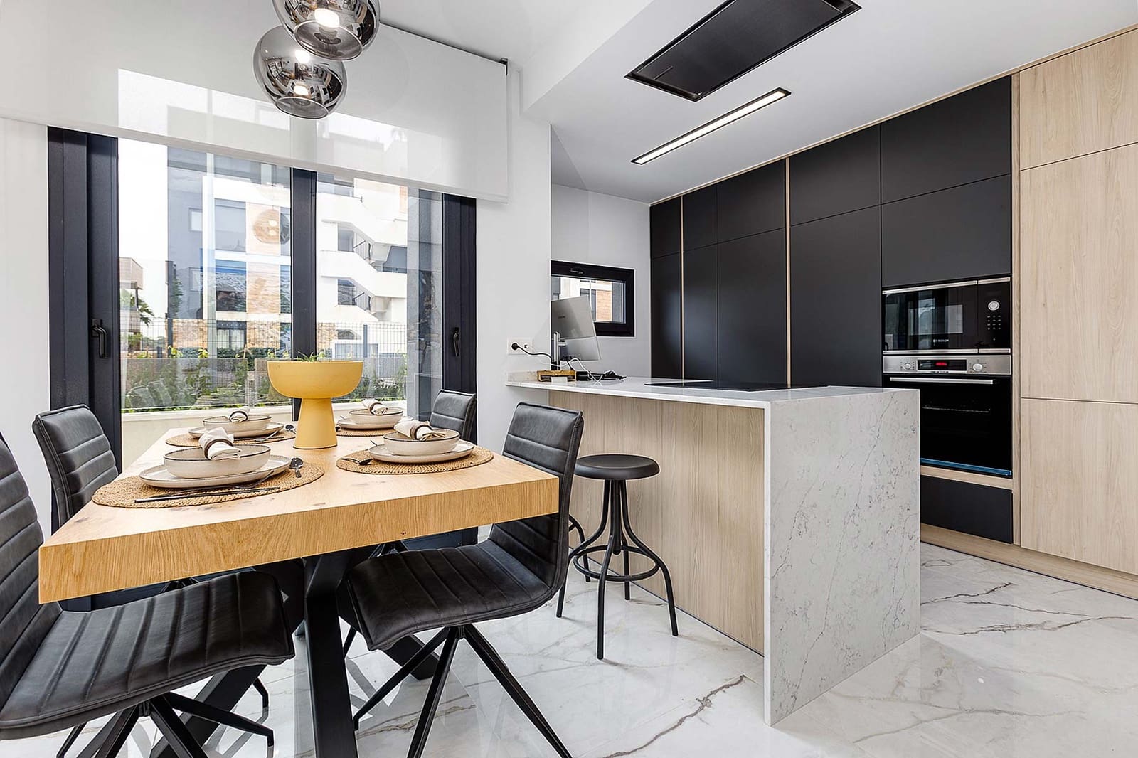 2 Zimmer Apartment zu verkaufen in Torrevieja mit Pool Garage - 308.000 € (Ref: 9459209)