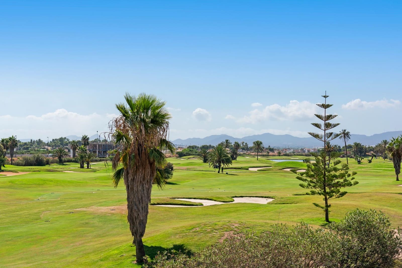 3 bedroom Villa for sale in Los Alcazares with pool garage - € 599,000 (Ref: 9459220)