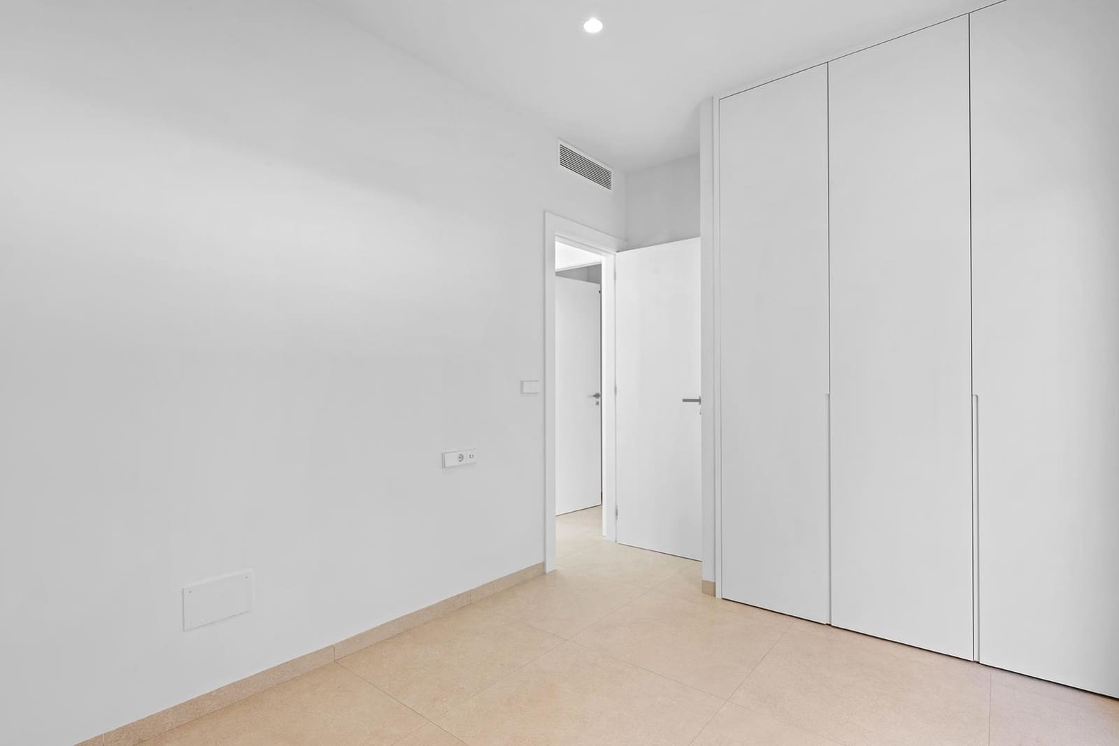 Bungalow de 3 habitaciones en Pilar de la Horadada en venta con piscina garaje - 339.900 € (Ref: 9459248)