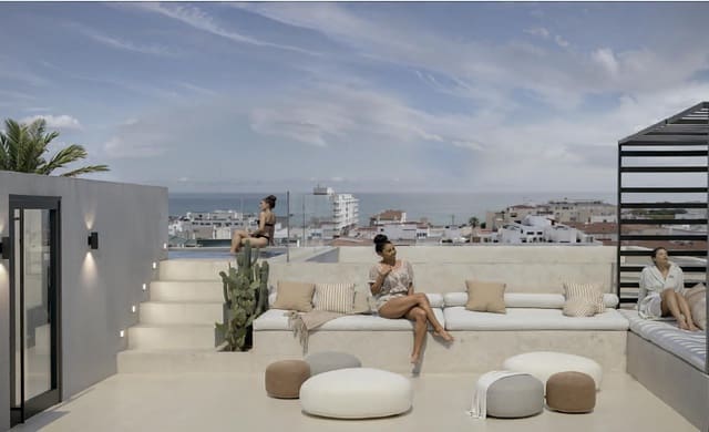 Apartamento de 1 habitación en Las Piscinas Naturales, Torrevieja en venta con piscina - 214.000 € (Ref: 9459290)