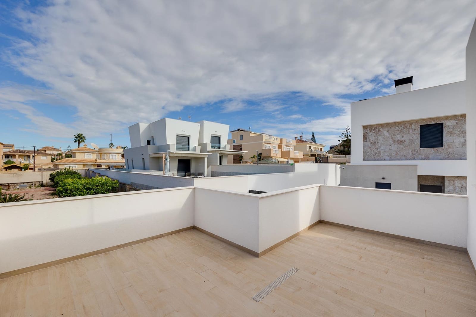 3 bedroom Villa for sale in Aguas Nuevas with pool garage - € 650,000 (Ref: 9459341)