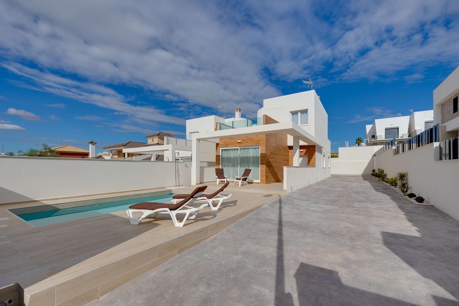 3 bedroom Villa for sale in Aguas Nuevas with pool garage - € 650,000 (Ref: 9459341)
