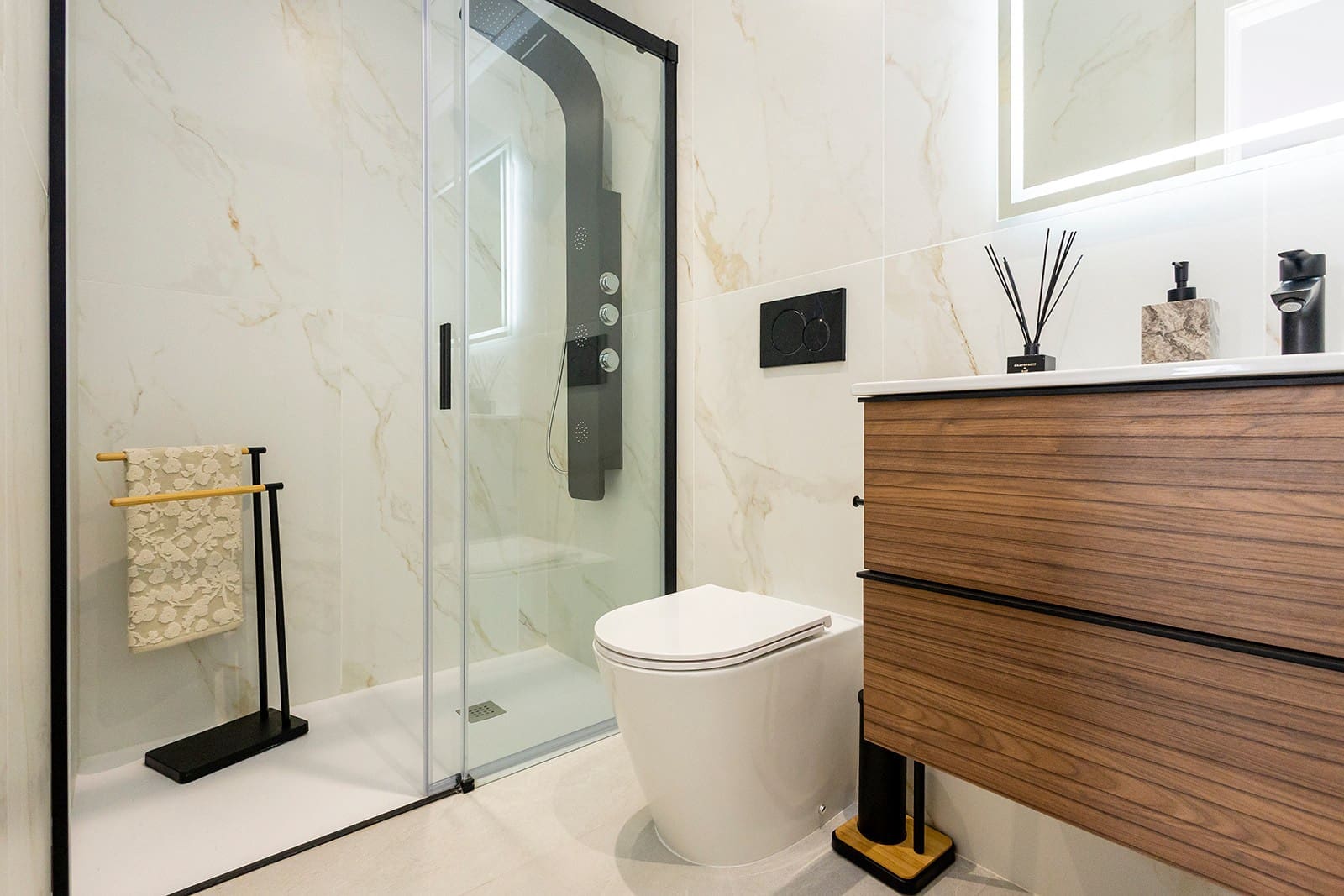 2 sypialnia Willa na sprzedaż w Los Montesinos z basenem garażem - 351 000 € (Ref: 9459353)