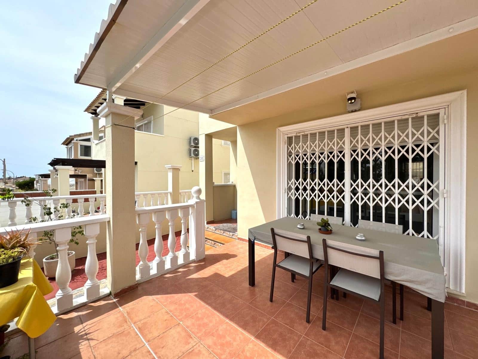 3 soverom Villa til salgs i San Miguel de Salinas med svømmebasseng garasje - € 345 000 (Ref: 9459358)