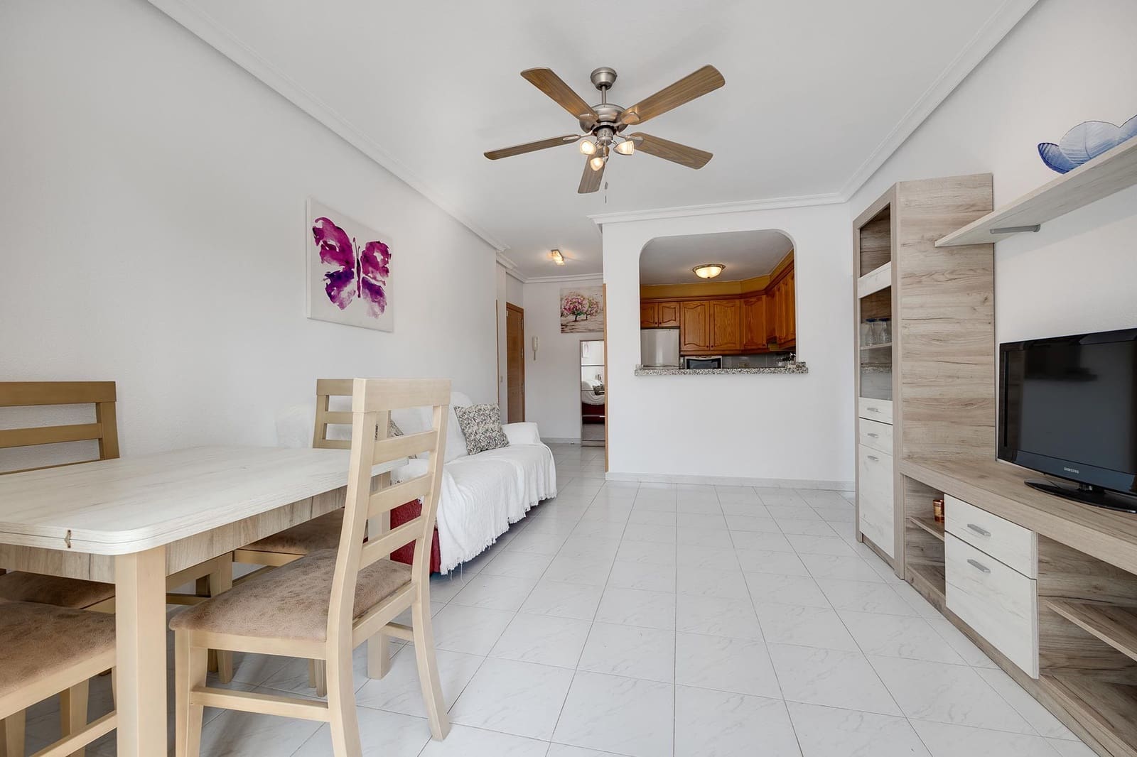 2 Zimmer Apartment zu verkaufen in Torrevieja mit Pool Garage - 205.000 € (Ref: 9459359)