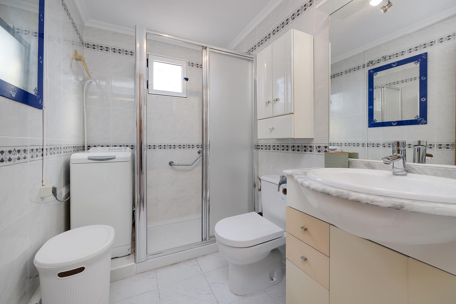 2 Zimmer Apartment zu verkaufen in Torrevieja mit Pool Garage - 205.000 € (Ref: 9459359)