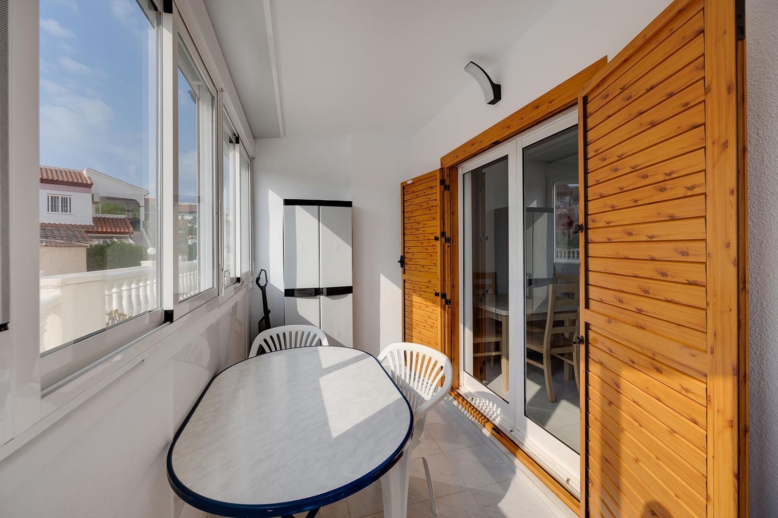 2 Zimmer Apartment zu verkaufen in Torrevieja mit Pool Garage - 205.000 € (Ref: 9459359)