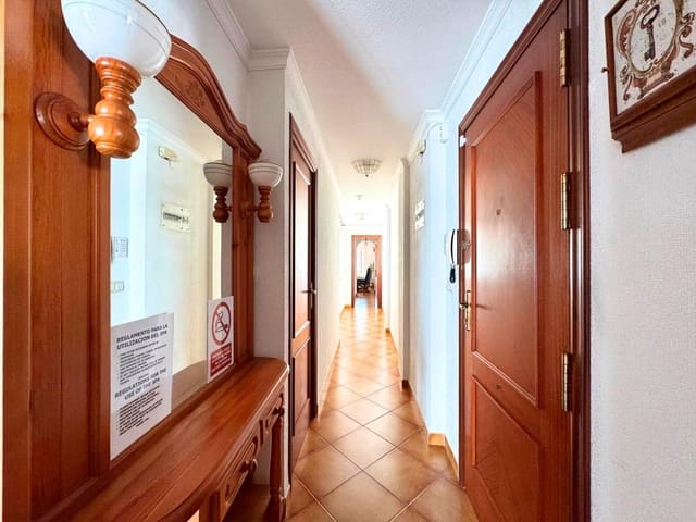 3 quarto Penthouse para venda em Playa de los Locos, Torrevieja com garagem - 245 000 € (Ref: 9459361)