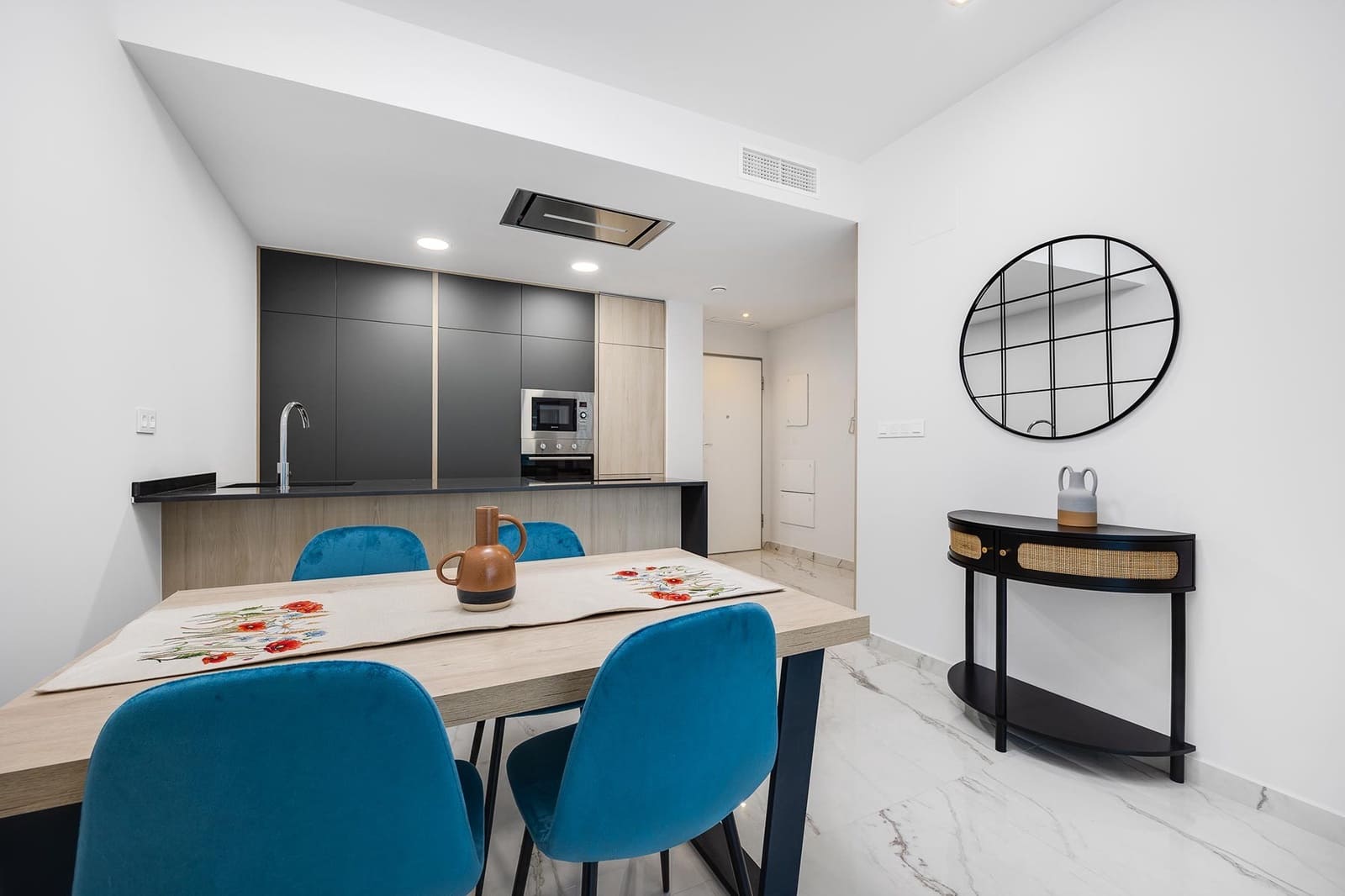 2 bedroom Apartment for sale in Playa Flamenca with pool garage - € 465,000 (Ref: 9459362)