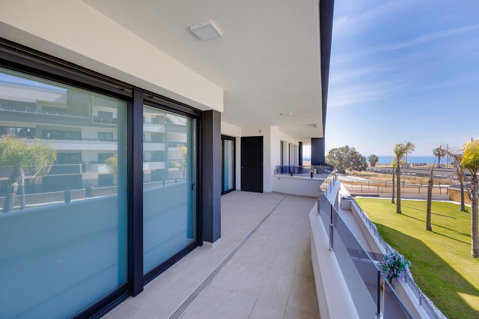 2 bedroom Apartment for sale in Playa Flamenca with pool garage - € 465,000 (Ref: 9459362)