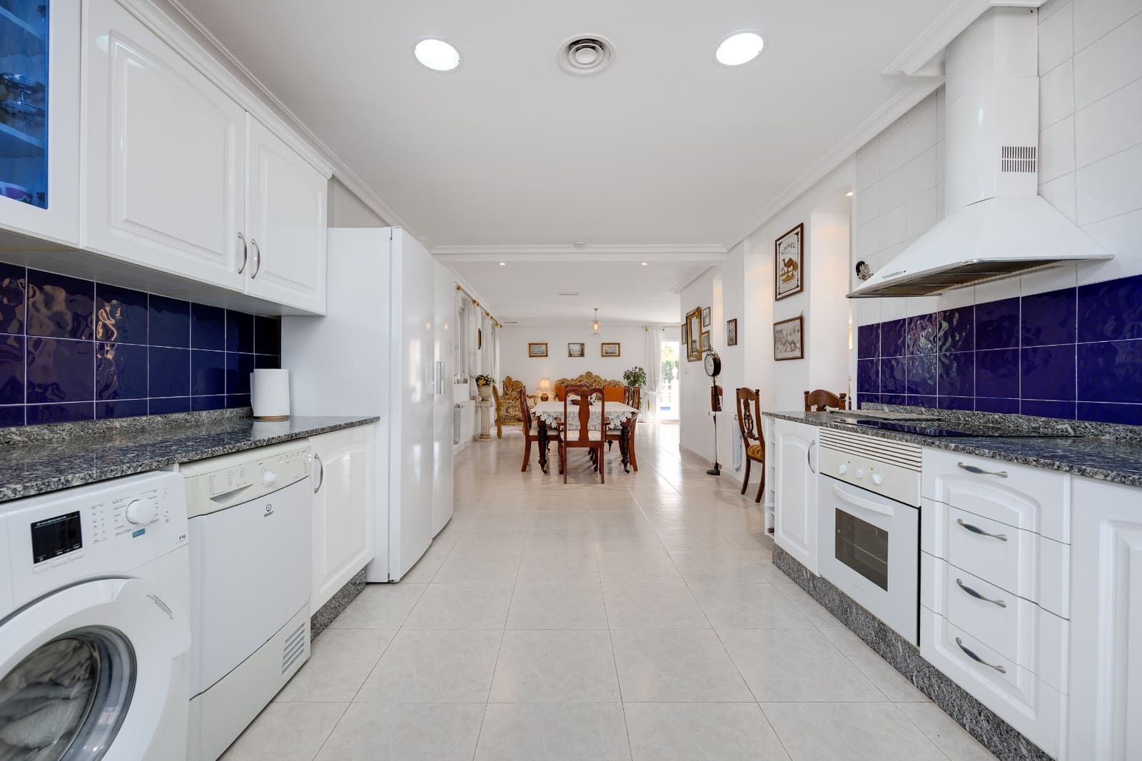 5 bedroom Villa for sale in Aspe with pool - € 549,000 (Ref: 9459363)