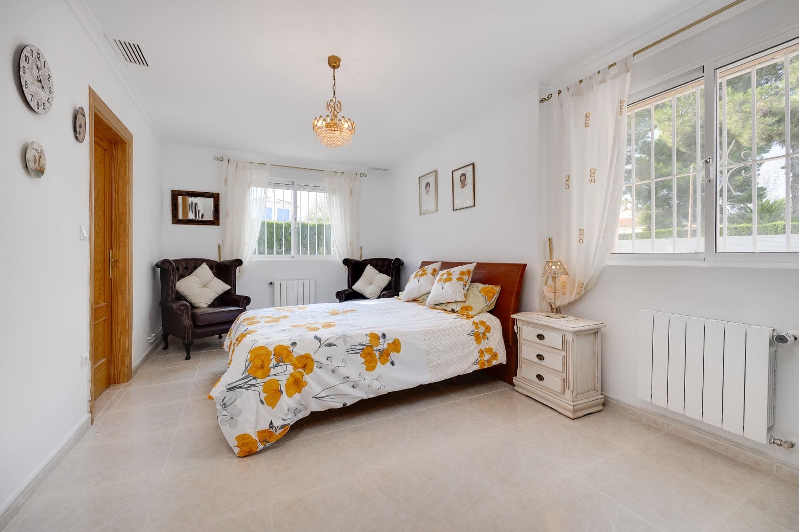 5 bedroom Villa for sale in Aspe with pool - € 549,000 (Ref: 9459363)