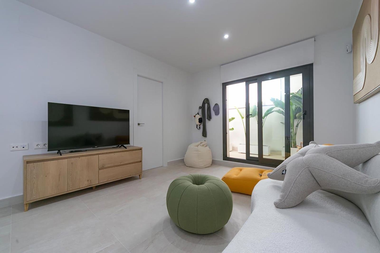 2 bedroom Villa for sale in Torrevieja with pool garage - € 315,000 (Ref: 9486851)