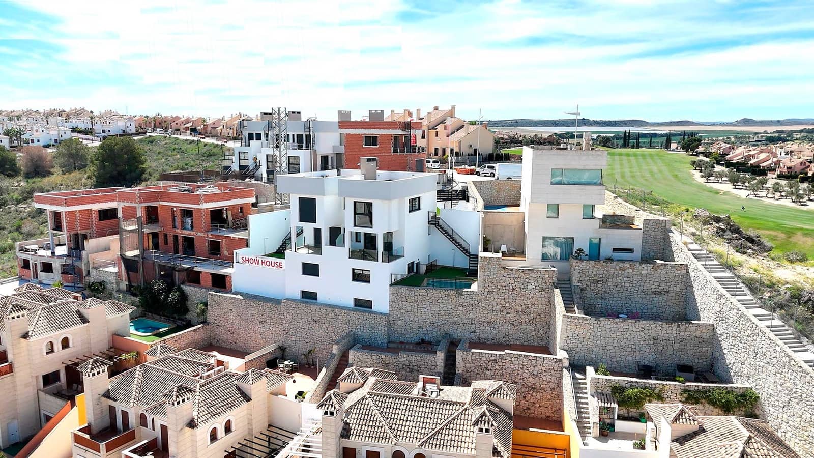 3 bedroom Villa for sale in Algorfa with pool garage - € 465,000 (Ref: 9491884)