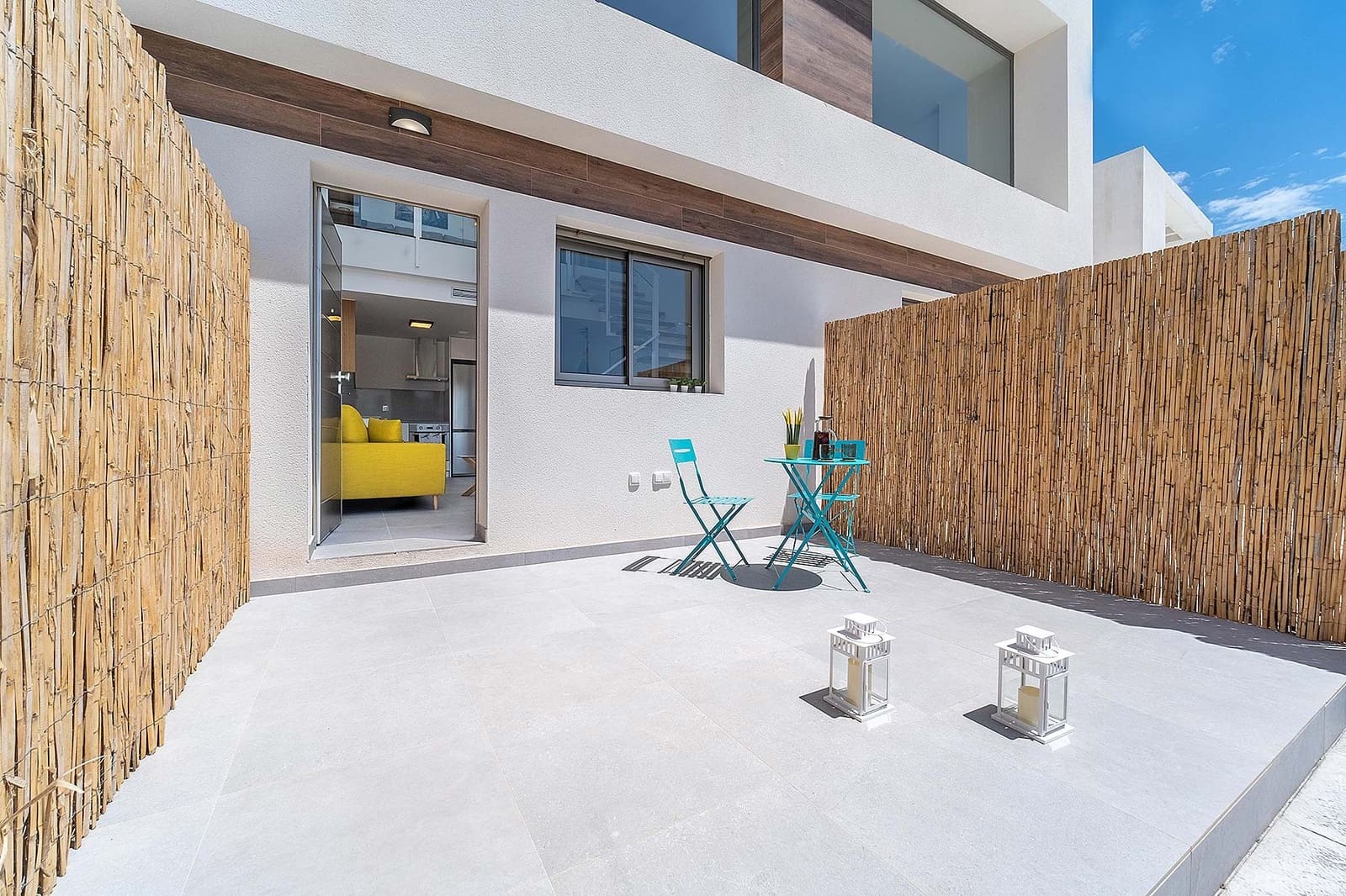 2 bedroom Villa for sale in Villamartin with pool garage - € 280,000 (Ref: 9500606)