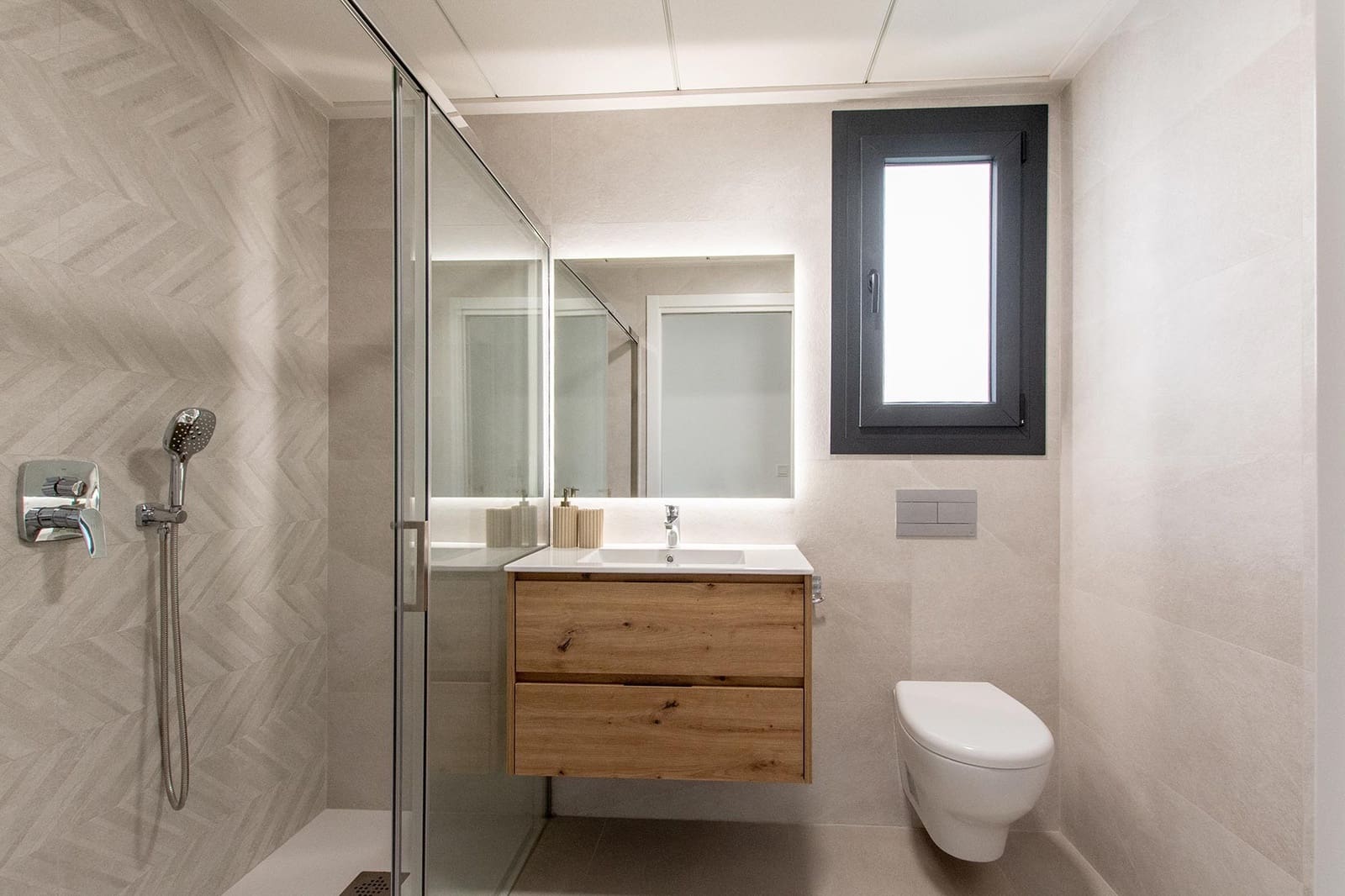 Apartamento de 2 habitaciones en Finestrat en venta con piscina garaje - 400.000 € (Ref: 9539607)