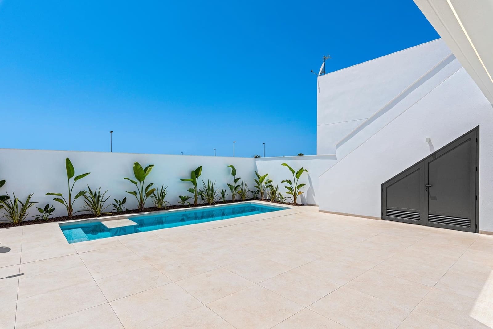 3 chambre Villa/Maison à vendre à Los Alcazares avec piscine - 499 900 € (Ref: 9541861)
