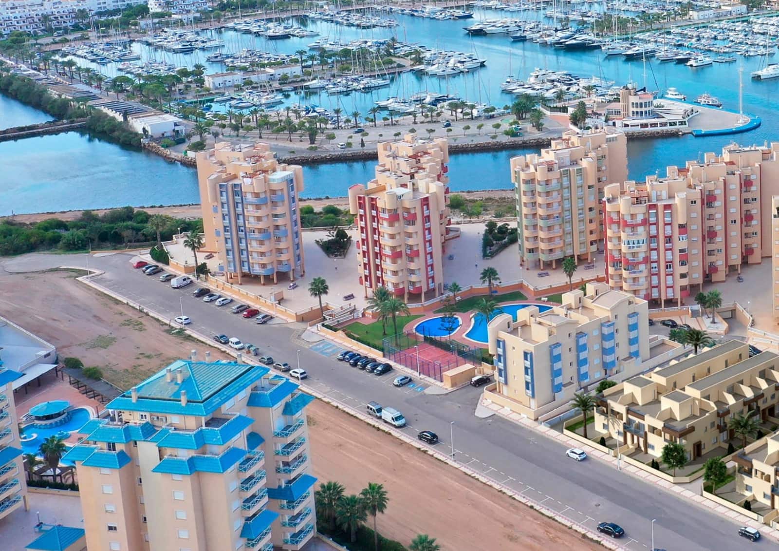 2 makuuhuone Huoneisto myytävänä paikassa La Manga del Mar Menor mukana uima-altaan - 218 360 € (Ref: 9542292)