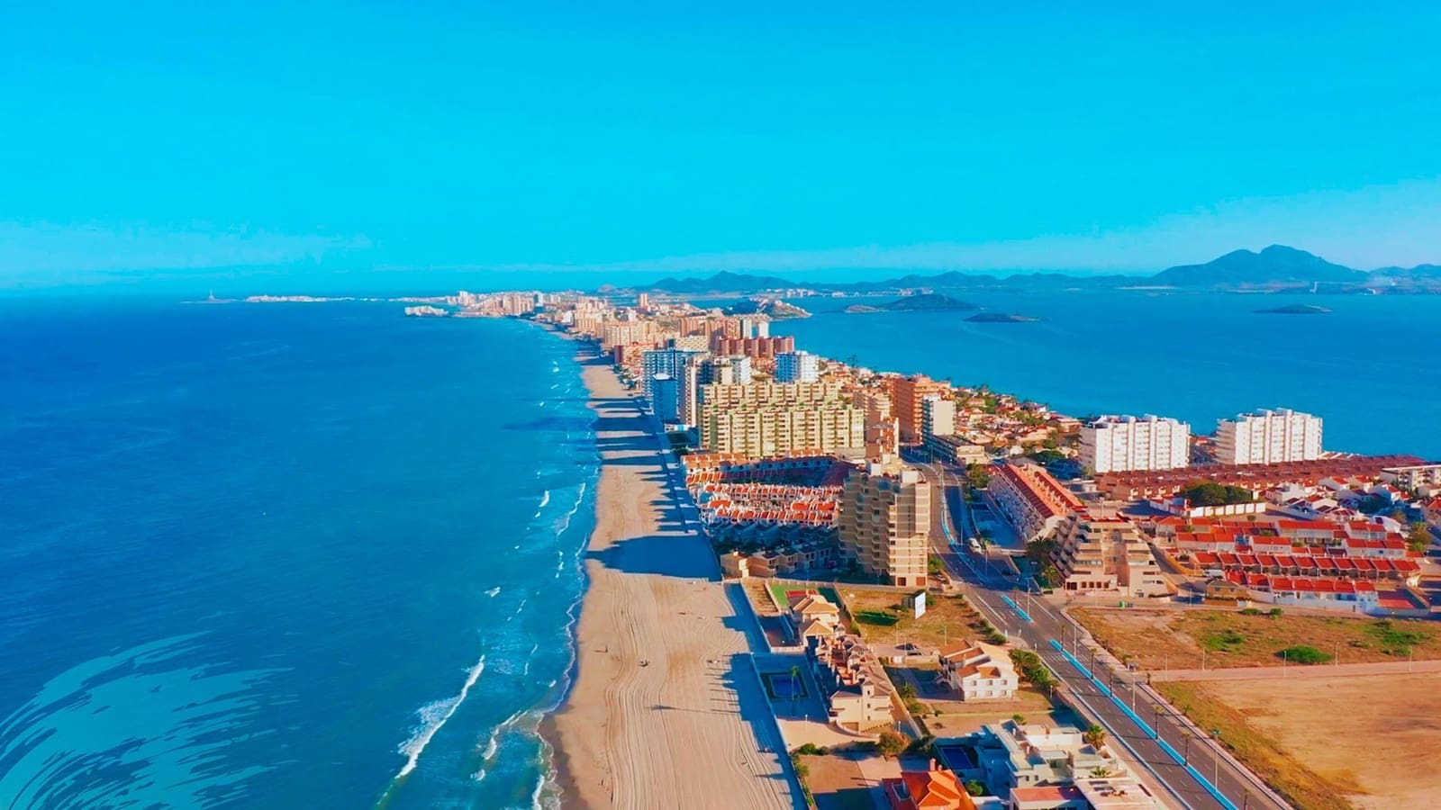 2 makuuhuone Huoneisto myytävänä paikassa La Manga del Mar Menor mukana uima-altaan - 218 360 € (Ref: 9542292)