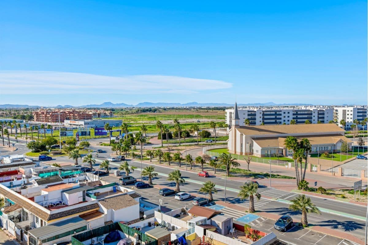 3 bedroom Penthouse for sale in Los Narejos with pool - € 419,900 (Ref: 9548590)