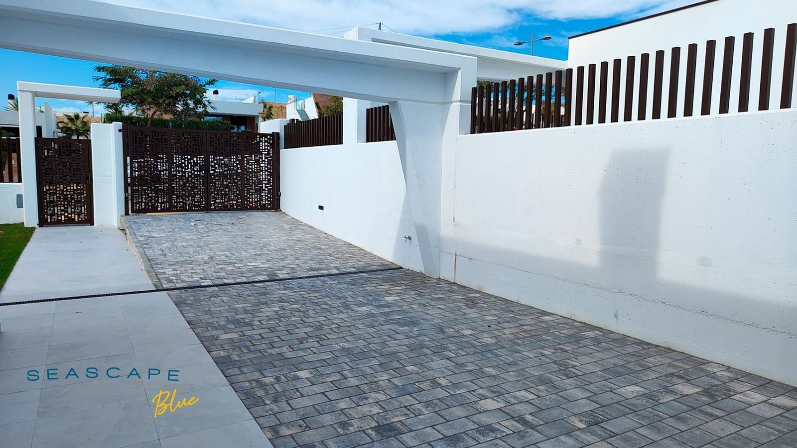 3 bedroom Villa for sale in Finestrat with pool garage - € 650,000 (Ref: 9552597)